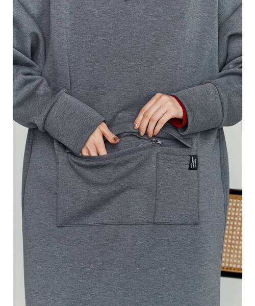 UN3D.（アンスリード）の「HEM GATHER HOODIE OP / ヘムギャザー