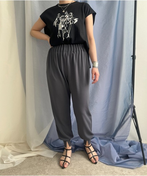 LHELBIE（レルビエ）の「ウエストタックジョガーパンツ（その他パンツ・レディース・チャコールグレー/レッド/ブルー/ブラック・M）」の12枚目の写真