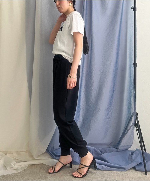 LHELBIE（レルビエ）の「ウエストタックジョガーパンツ（その他パンツ・レディース・チャコールグレー/レッド/ブルー/ブラック・M）」の18枚目の写真