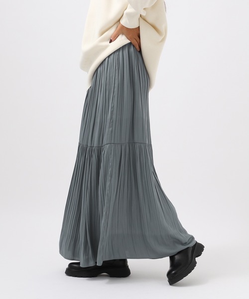 BAYFLOW（ベイフロー）の「[落ち感のある生地]プリーツ切り替えスカート（スカート・レディース・グレー/ベージュ/ブルー・SMALL/MEDIUM）」の3枚目の写真