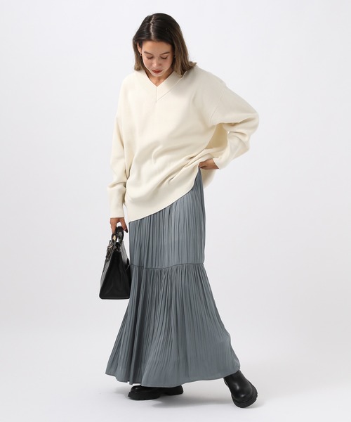 BAYFLOW（ベイフロー）の「[落ち感のある生地]プリーツ切り替えスカート（スカート・レディース・グレー/ベージュ/ブルー・SMALL/MEDIUM）」の11枚目の写真