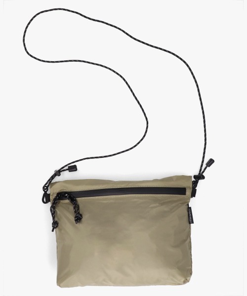 Gramicci（グラミチ）の「Gramicci MICRO RIPSTOP SACOCHE / グラミチ（ボディバッグ/ウエストポーチ・レディース・ダークネイビー/タン・FREE）」の3枚目の写真