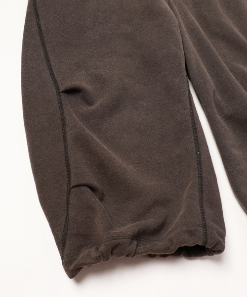 JIEDA(ジエダ)の「3/4 DRAPE SWEAT PANTS(スウェットパンツ・メンズ・ブラック/パープル・1/2)」の5枚目の写真