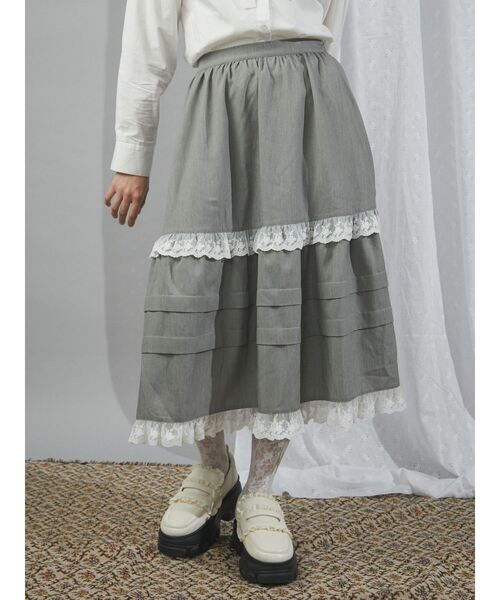 merry jenny(メリージェニー)の「タックフリルミディスカート(スカート・レディース・ブラック/グレー・FREE)」の8枚目の写真