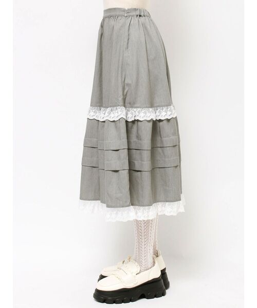 merry jenny(メリージェニー)の「タックフリルミディスカート(スカート・レディース・ブラック/グレー・FREE)」の4枚目の写真