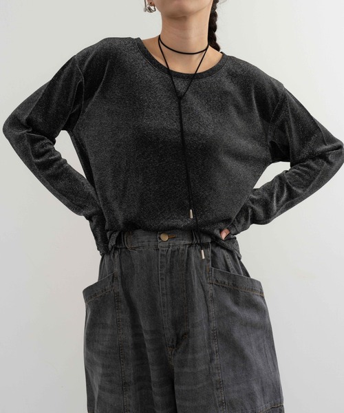 refinedworks(リファインドワークス)の「【refinedworkds】 ラメ生地で肌側はチクチクしないカットソー!(Tシャツ/カットソー・レディース・グレー/オフホワイト/ブラック・FREE)」の3枚目の写真