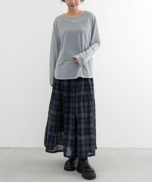 refinedworks(リファインドワークス)の「【refinedworkds】 ラメ生地で肌側はチクチクしないカットソー!(Tシャツ/カットソー・レディース・グレー/オフホワイト/ブラック・FREE)」の19枚目の写真