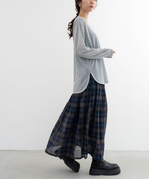 refinedworks(リファインドワークス)の「【refinedworkds】 ラメ生地で肌側はチクチクしないカットソー!(Tシャツ/カットソー・レディース・グレー/オフホワイト/ブラック・FREE)」の21枚目の写真
