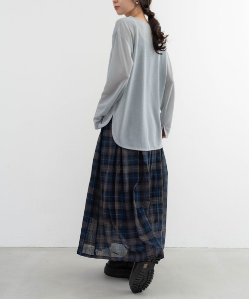 refinedworks(リファインドワークス)の「【refinedworkds】 ラメ生地で肌側はチクチクしないカットソー!(Tシャツ/カットソー・レディース・グレー/オフホワイト/ブラック・FREE)」の11枚目の写真