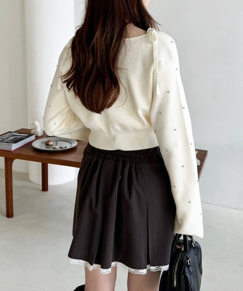 one after another NICE CLAUP(ワンアフターアナザーナイスクラップ)の「ビジューニットカーディガン【セットで着れるビスチェあり】(カーディガン/ボレロ・レディース・レッド/ピンク/ブラック/アイボリー/杢グレー・FREE)」の11枚目の写真