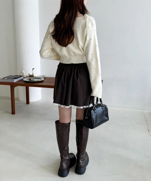 one after another NICE CLAUP(ワンアフターアナザーナイスクラップ)の「ビジューニットカーディガン【セットで着れるビスチェあり】(カーディガン/ボレロ・レディース・レッド/ピンク/ブラック/アイボリー/杢グレー・FREE)」の10枚目の写真