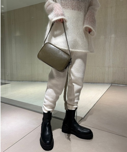 emmi atelier サイドゴアブーツ エミ emmi（エミ）の「ecoミドル丈サイドゴアブーツ（ブーツ）」 - WEAR