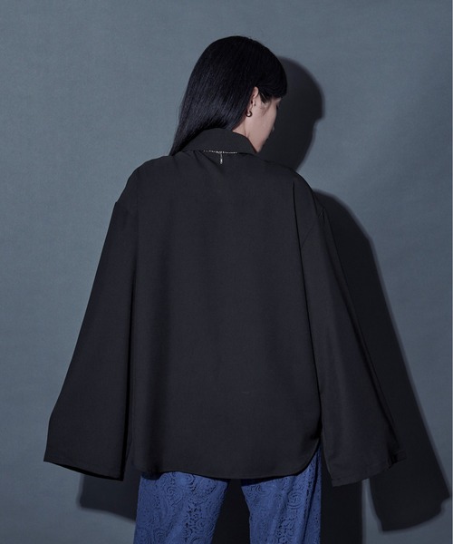 Ellno Loset（エルノロゼット）の「フレアスリーブフラワー刺繍シャツ（シャツ/ブラウス・メンズ・ブラック/ブルー系その他/オフホワイト・MEDIUM/SMALL/LARGE）」の8枚目の写真