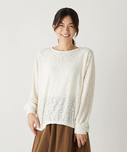 MELROSE claire(メルローズ クレール)の「【フラワーモチーフのカットジャガード♪プルオーバー】(Tシャツ/カットソー・レディース・アイボリー/ブラック・FREE)」の1枚目の写真