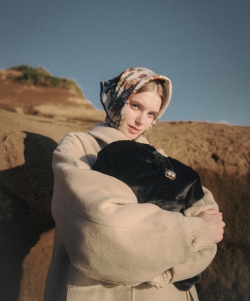 nunela(ヌネラ)の「Fur shoulder bag【No.3】(ショルダーバッグ・レディース・ブラウン/ナチュラル/ブラック・FREE)」の18枚目の写真