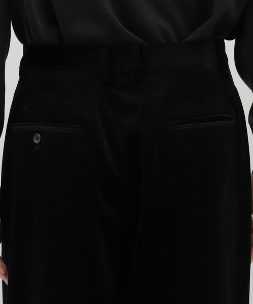 EDIFICE LA BOUCLE（エディフィスラブークル）の「LA BOUCLE (ラブークル) VELVET W BAGGY パンツ（その他パンツ・メンズ・ブラック・2）」の7枚目の写真