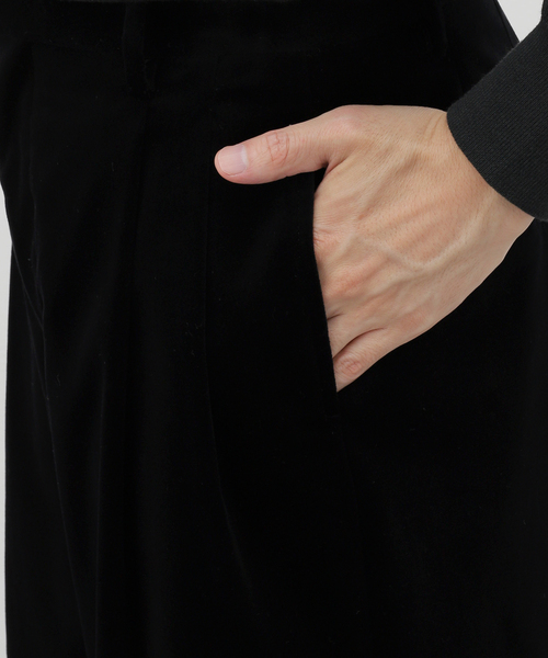 EDIFICE LA BOUCLE（エディフィスラブークル）の「LA BOUCLE (ラブークル) VELVET W BAGGY パンツ（その他パンツ・メンズ・ブラック・2）」の9枚目の写真