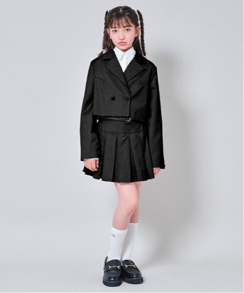 by LOVEiT（バイラビット）の「ベルトつきプリーツスカート（インパンつき）（スカート・キッズ・グレー/サックスブルー/ブラック/マルチ・120cm/160cm/150cm/140cm/130cm）」の18枚目の写真