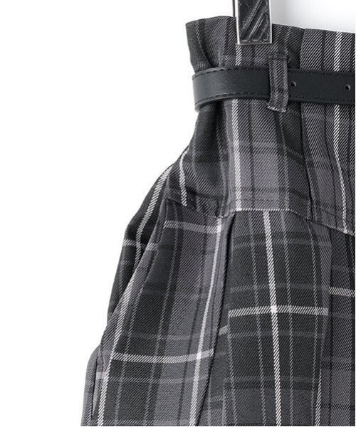 by LOVEiT（バイラビット）の「ベルトつきプリーツスカート（インパンつき）（スカート・キッズ・グレー/サックスブルー/ブラック/マルチ・120cm/160cm/150cm/140cm/130cm）」の9枚目の写真