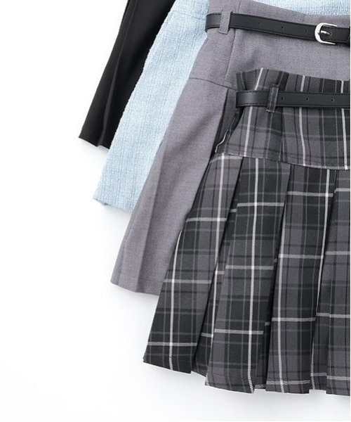 by LOVEiT（バイラビット）の「ベルトつきプリーツスカート（インパンつき）（スカート・キッズ・グレー/サックスブルー/ブラック/マルチ・120cm/160cm/150cm/140cm/130cm）」の8枚目の写真