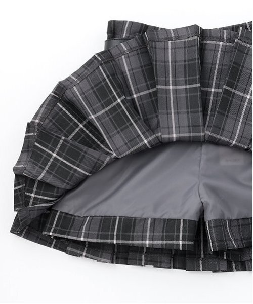 by LOVEiT（バイラビット）の「ベルトつきプリーツスカート（インパンつき）（スカート・キッズ・グレー/サックスブルー/ブラック/マルチ・120cm/160cm/150cm/140cm/130cm）」の6枚目の写真