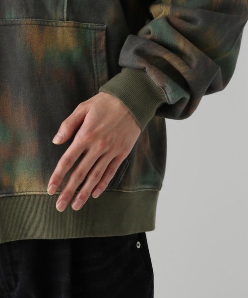 HARE（ハレ）の「ブラーカモフラZIPパーカー(HARE)（パーカー・メンズ・ブラウン系その他/ブラック系その他・FREE）」の4枚目の写真