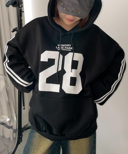 WEGO(ウィゴー)の「WEGO/サイドラインナンバリングパーカー(パーカー・レディース・ブラック/ワイン/グリーン・FREE)」の2枚目の写真