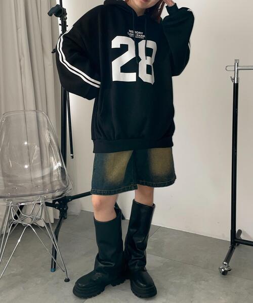 WEGO(ウィゴー)の「WEGO/サイドラインナンバリングパーカー(パーカー・レディース・ブラック/ワイン/グリーン・FREE)」の4枚目の写真