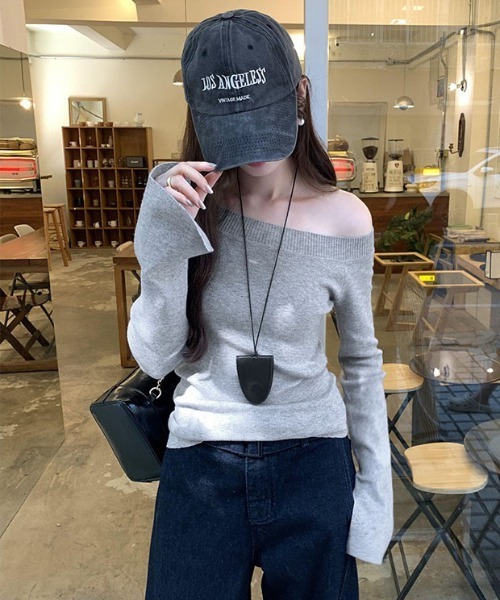 gossip!ロサンゼルス(ゴシップロサンゼルス)の「サイドスリットオフショルダー シンプルカジュアルニットプルオーバー(ニット/セーター・レディース・パープル/グレー/ブラック・FREE)」の18枚目の写真