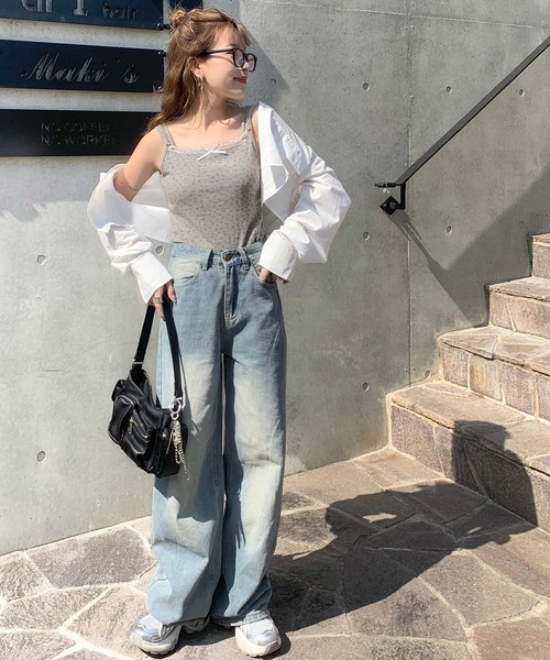 mily bilet（ミウィビレット）の「【mily bilet】１枚で今っぽデザイン。小花柄ダブルストラップリボンカップ付きレースキャミソール（キャミソール・レディース・グレー系1/アイボリー系1/ブラック/アイボリー/アイボリー系2・LARGE/MEDIUM/SMALL/X-LARGE）」の11枚目の写真