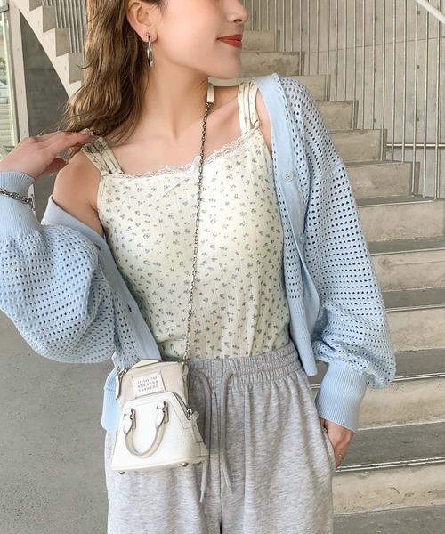 mily bilet（ミウィビレット）の「【mily bilet】１枚で今っぽデザイン。小花柄ダブルストラップリボンカップ付きレースキャミソール（キャミソール・レディース・グレー系1/アイボリー系1/ブラック/アイボリー/アイボリー系2・LARGE/MEDIUM/SMALL/X-LARGE）」の16枚目の写真