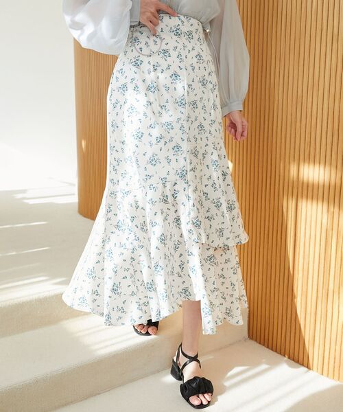 MAJESTIC LEGON(マジェスティックレゴン)の「ランダムティアードスカート(スカート・レディース・ブラック/レッド系その他2/グリーン系その他・MEDIUM)」の3枚目の写真