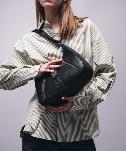 selle glant（セレグランテ）の「DESIGN ZIP HALF MOON BAG/デザインジップハーフムーンバッグ（ハンドバッグ・メンズ・ボルドー/ブラック/ダークブラウン/ブラック系・ONE SIZE）」の6枚目の写真