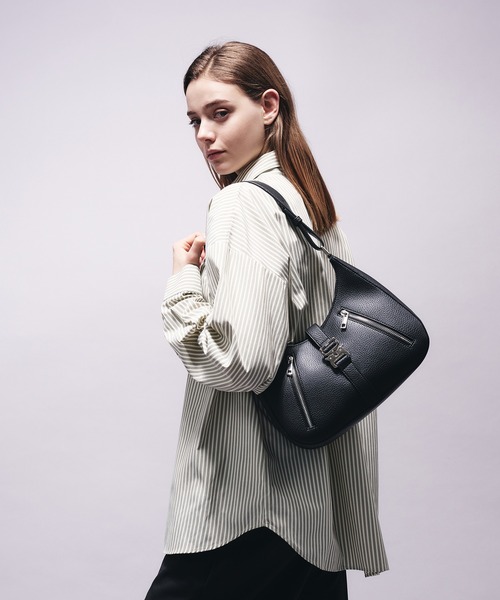 DESIGN ZIP HALF MOON BAG/デザインジップハーフムーンバッグ