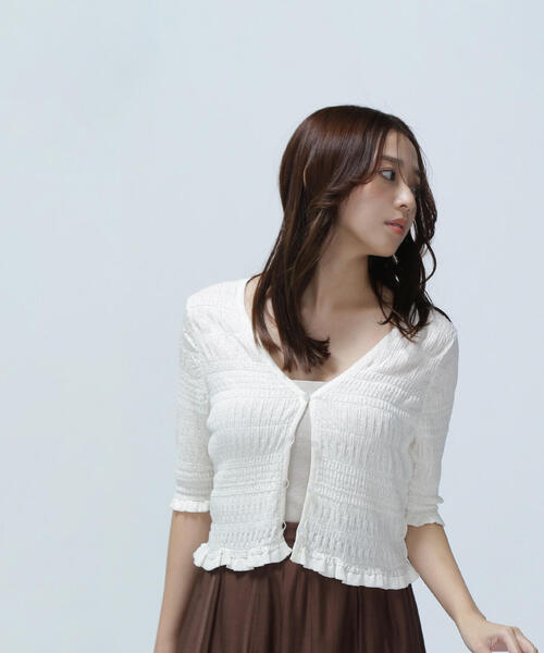 NATURAL BEAUTY BASIC（ナチュラルビューティーベーシック）の「◇シャーリングニットカーディガン（カーディガン/ボレロ・レディース・ライトグリーン/オフホワイト/ブラック・FREE）」の6枚目の写真