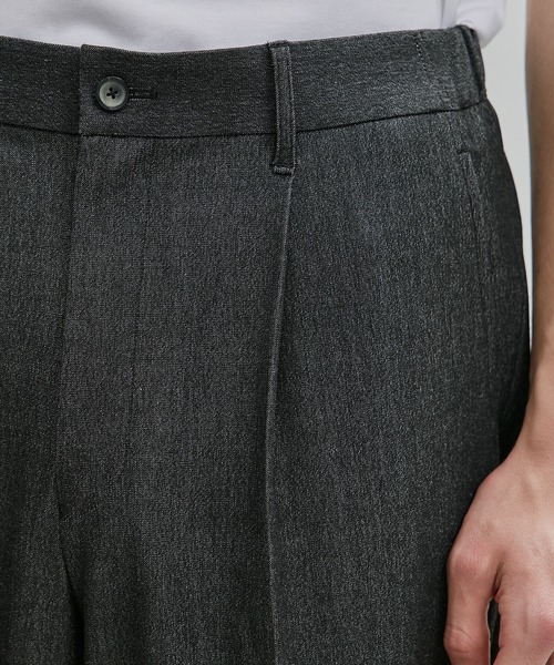 アウトラストデニム キープクリース ストレートパンツ 体温調節機能