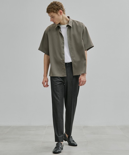 アウトラストデニム キープクリース ストレートパンツ 体温調節機能