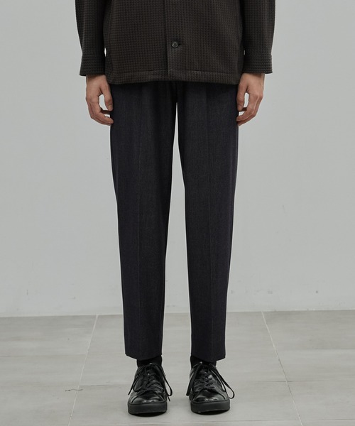 アウトラストデニム キープクリース ストレートパンツ 体温調節