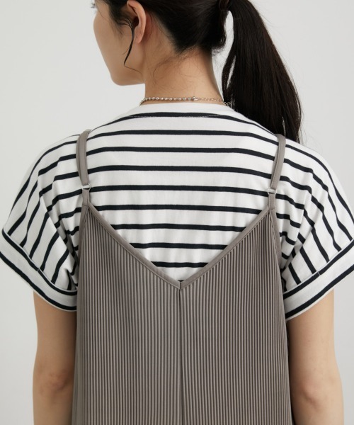 nissen（ニッセン）の「プリーツワイドサロペットパンツ（サロペット/オーバーオール・レディース・チャコールグレー/ブラック/モカ・M/L）」の22枚目の写真