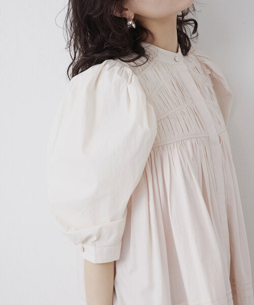 Whim Gazette（ウィムガゼット）の「タックギャザーワンピース