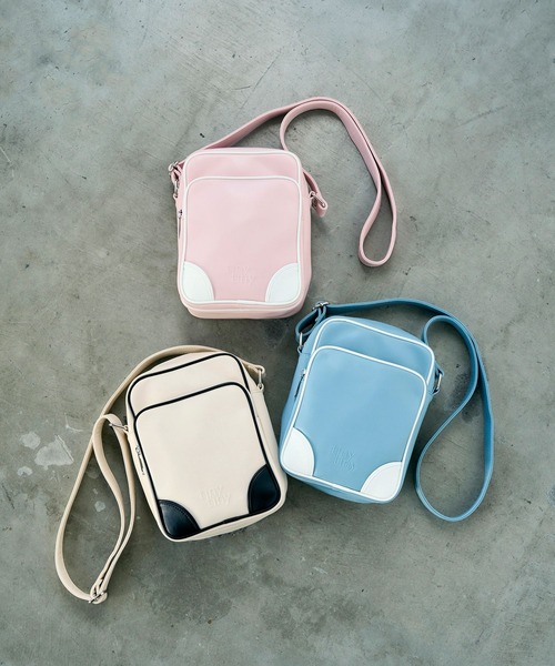 tiny tiny（ティニーティニー）の「バイカラーショルダーバッグ[tiny tiny(ティニーティニー)]（ショルダーバッグ・レディース・ピンク/ブルー/アイボリー・0）」の14枚目の写真