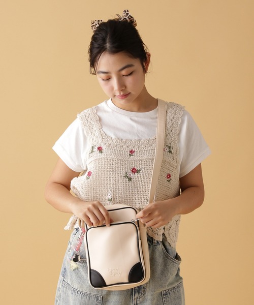 tiny tiny（ティニーティニー）の「バイカラーショルダーバッグ[tiny tiny(ティニーティニー)]（ショルダーバッグ・レディース・ピンク/ブルー/アイボリー・0）」の5枚目の写真