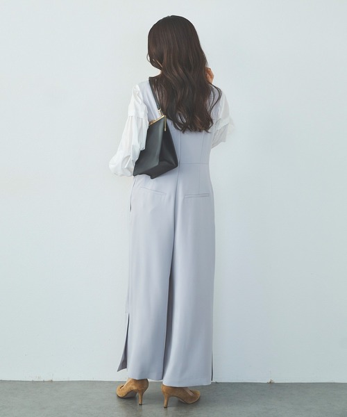 Sirin(シリン)の「ボリュームスリーブブラウス(シャツ/ブラウス・レディース・ブルー/ブラック/グレイッシュベージュ/ピンクベージュ/ホワイト・FREE)」の7枚目の写真