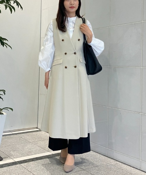 Sirin(シリン)の「ボリュームスリーブブラウス(シャツ/ブラウス・レディース・ブルー/ブラック/グレイッシュベージュ/ピンクベージュ/ホワイト・FREE)」の12枚目の写真