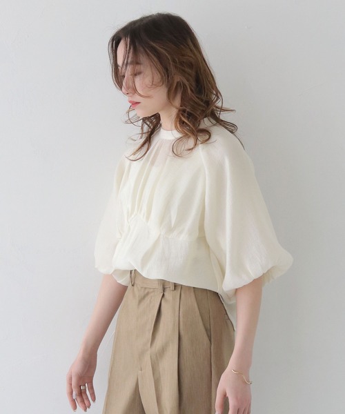 CLEIO（クレイオ）の「【CLEIO】パフスリーブカップデザインシアーブラウス PUFF SLEEVE CUP DESIGN SHEER BLOUSE/940-13608（Tシャツ/カットソー・レディース・ベージュ/アイボリー/サックスブルー・FREE）」の8枚目の写真