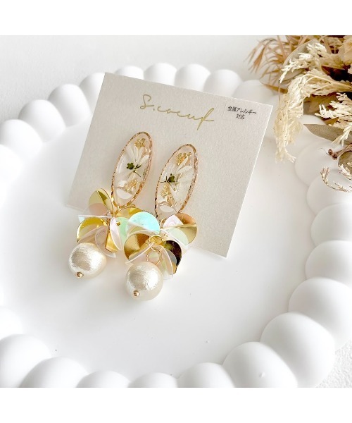 tone（トーン）の「【S.coeuf】【S.coeuf】金属アレルギー対応イヤリング　お花のオーバル×スパンコールとコットンパール(MA)（イヤリング・レディース・ブルー/ホワイト/ゴールド/シルバー・FREE）」の5枚目の写真