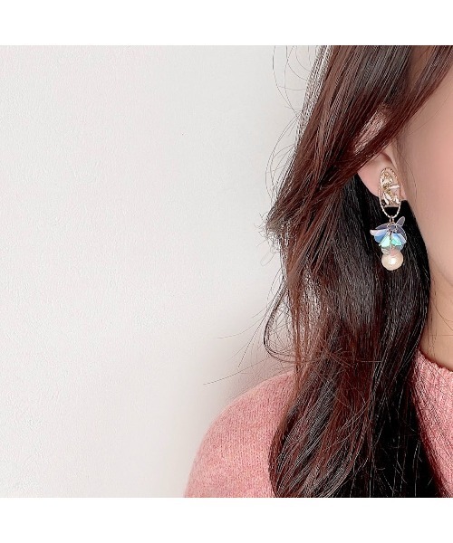 tone（トーン）の「【S.coeuf】【S.coeuf】金属アレルギー対応イヤリング　お花のオーバル×スパンコールとコットンパール(MA)（イヤリング・レディース・ブルー/ホワイト/ゴールド/シルバー・FREE）」の9枚目の写真