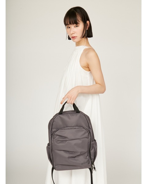 Columbia(コロンビア)の「【emmi×Columbia】Great Smoky GardenTM E. 18L Backpack(バックパック/リュック・レディース・ブラック・FREE)」の13枚目の写真