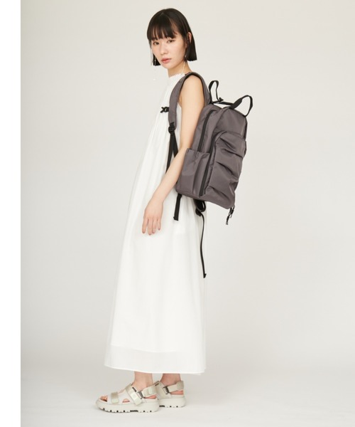 Columbia(コロンビア)の「【emmi×Columbia】Great Smoky GardenTM E. 18L Backpack(バックパック/リュック・レディース・ブラック・FREE)」の11枚目の写真