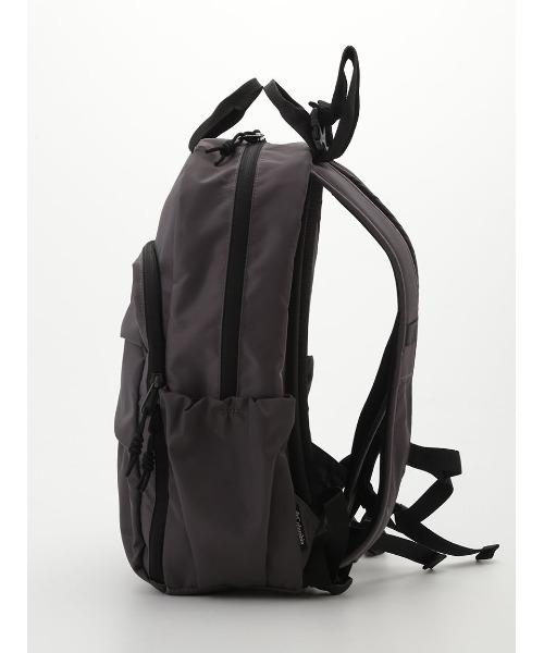 Columbia(コロンビア)の「【emmi×Columbia】Great Smoky GardenTM E. 18L Backpack(バックパック/リュック・レディース・ブラック・FREE)」の7枚目の写真